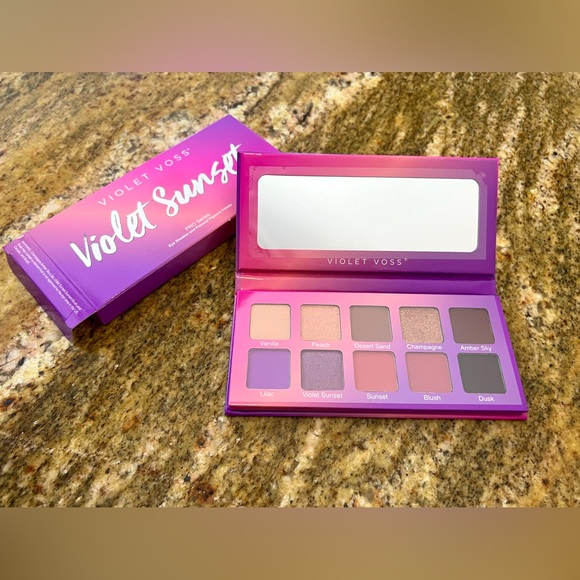 Violet Sunset PRO series eye shadow palette - Picture 1 of 3